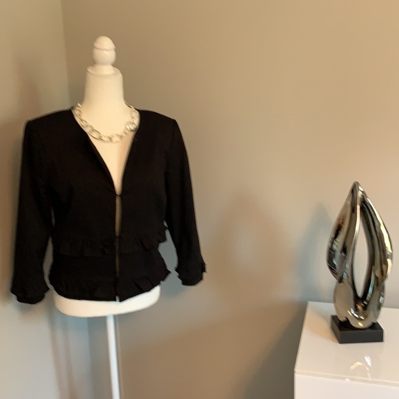 IMNYC Isaac Mizrahi Black 3/4 sleeve double ruffle jacket - Picture 4 of 6